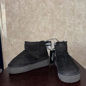 BEBE Black Suede Platform Winter Boots Ankle Booties Shoes Girl's Youth Size 11